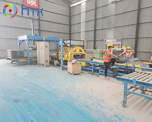 Máquinas de fundição molhada controladas por PLC Máquina de fabricação de pedras de corte multifunção