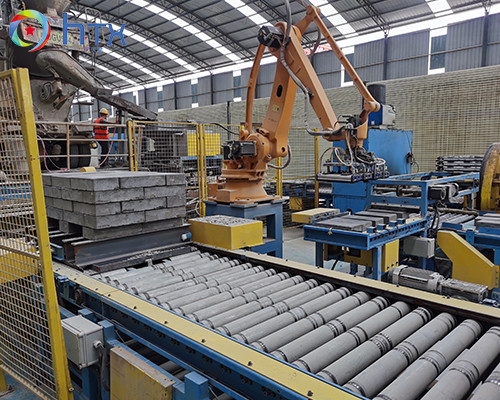 Máquina de fabricação de blocos de betão de parede de retenção Linha de produção de apoio de fundição molhada