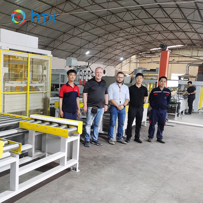 Máquina de fabricação de parede de retenção de arenito de alta eficiência Linha de produção de revestimento de pedra